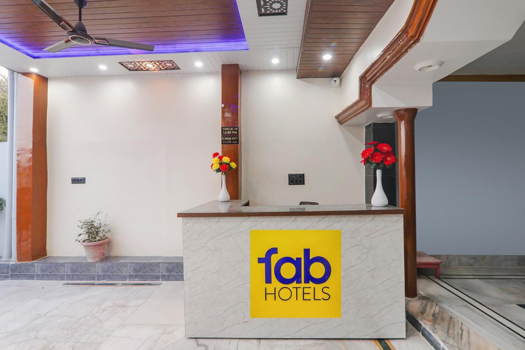Fabexpress Awadh Inn - 400M From Shri Ram Janam Bhumi Ayodhya Bagian luar foto