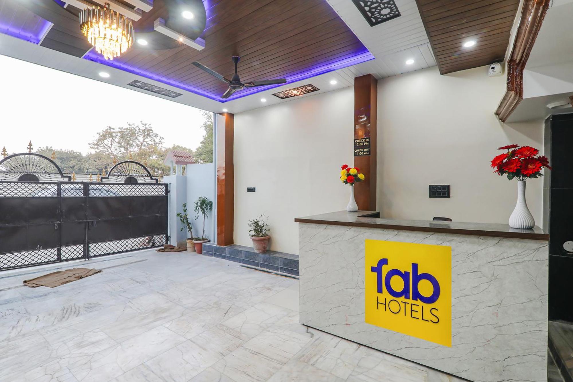 Fabexpress Awadh Inn - 400M From Shri Ram Janam Bhumi Ayodhya Bagian luar foto