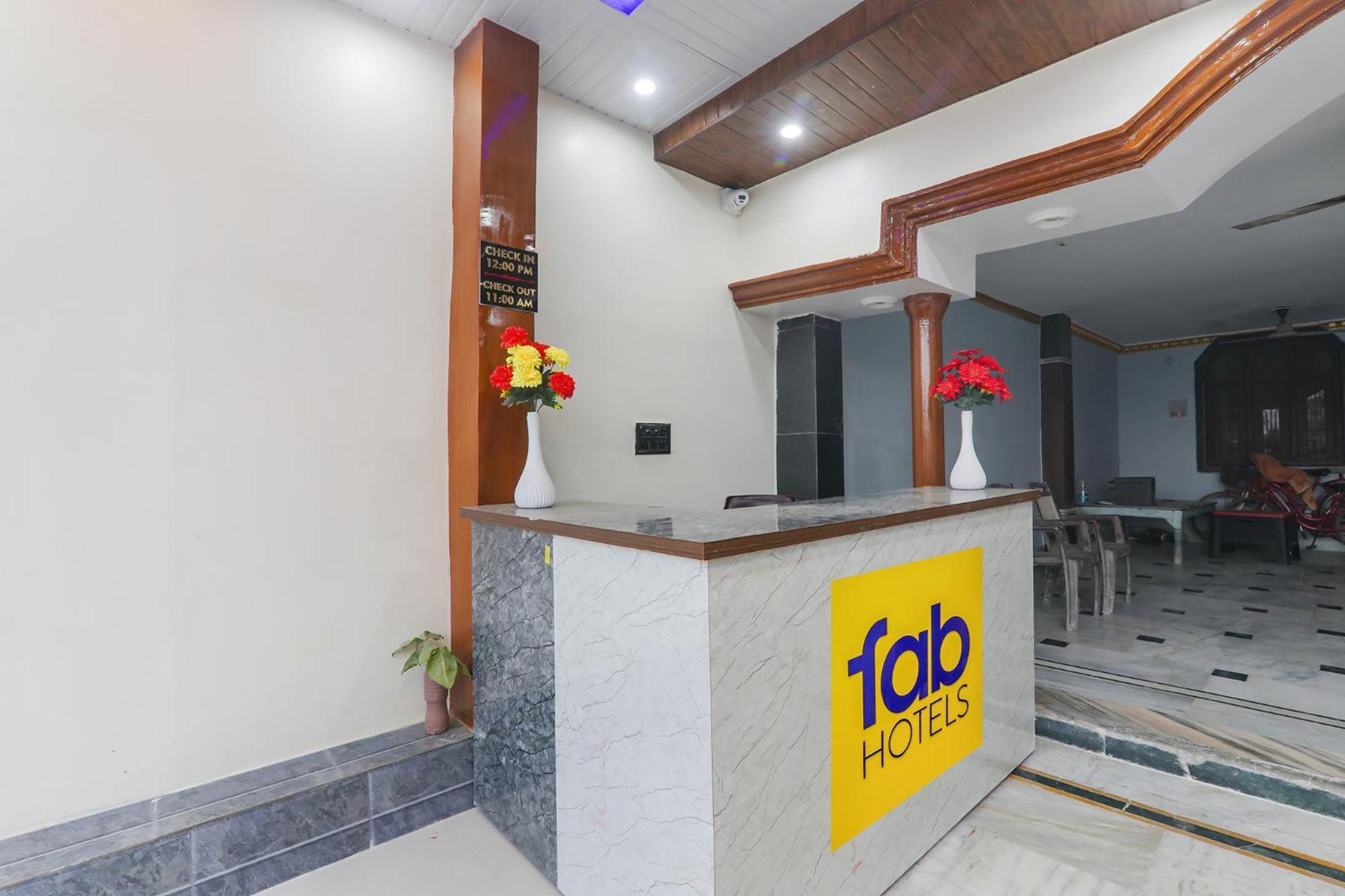 Fabexpress Awadh Inn - 400M From Shri Ram Janam Bhumi Ayodhya Bagian luar foto